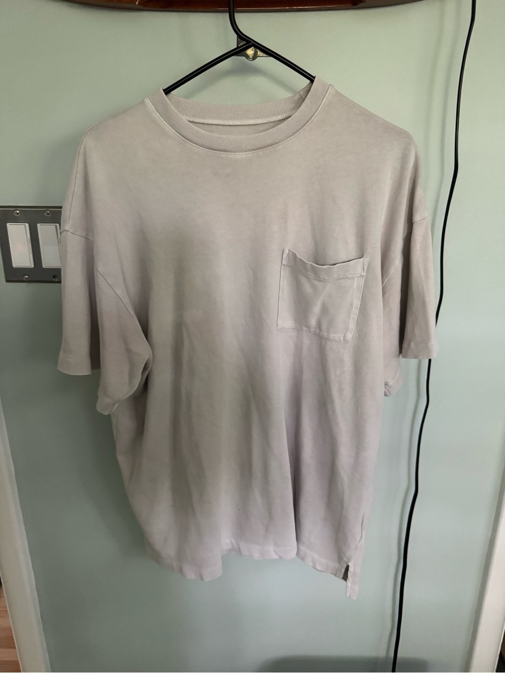 Madewell Oversized Short Sleeve Pocket Tee in Light Gray